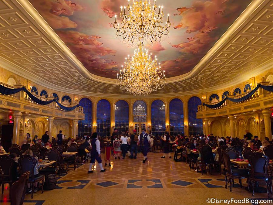 Ballroom dining in the castle